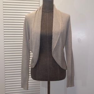 H&M beige sweater